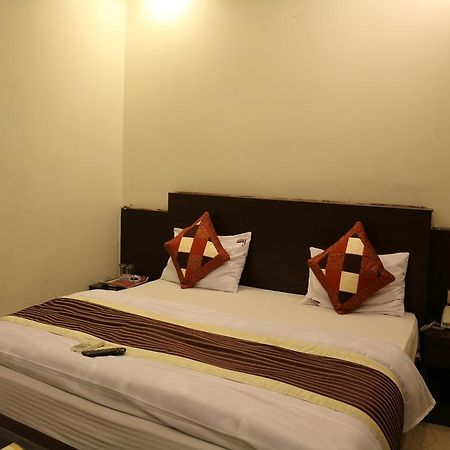 Hotel Seven Seas Inn New Delhi Luaran gambar